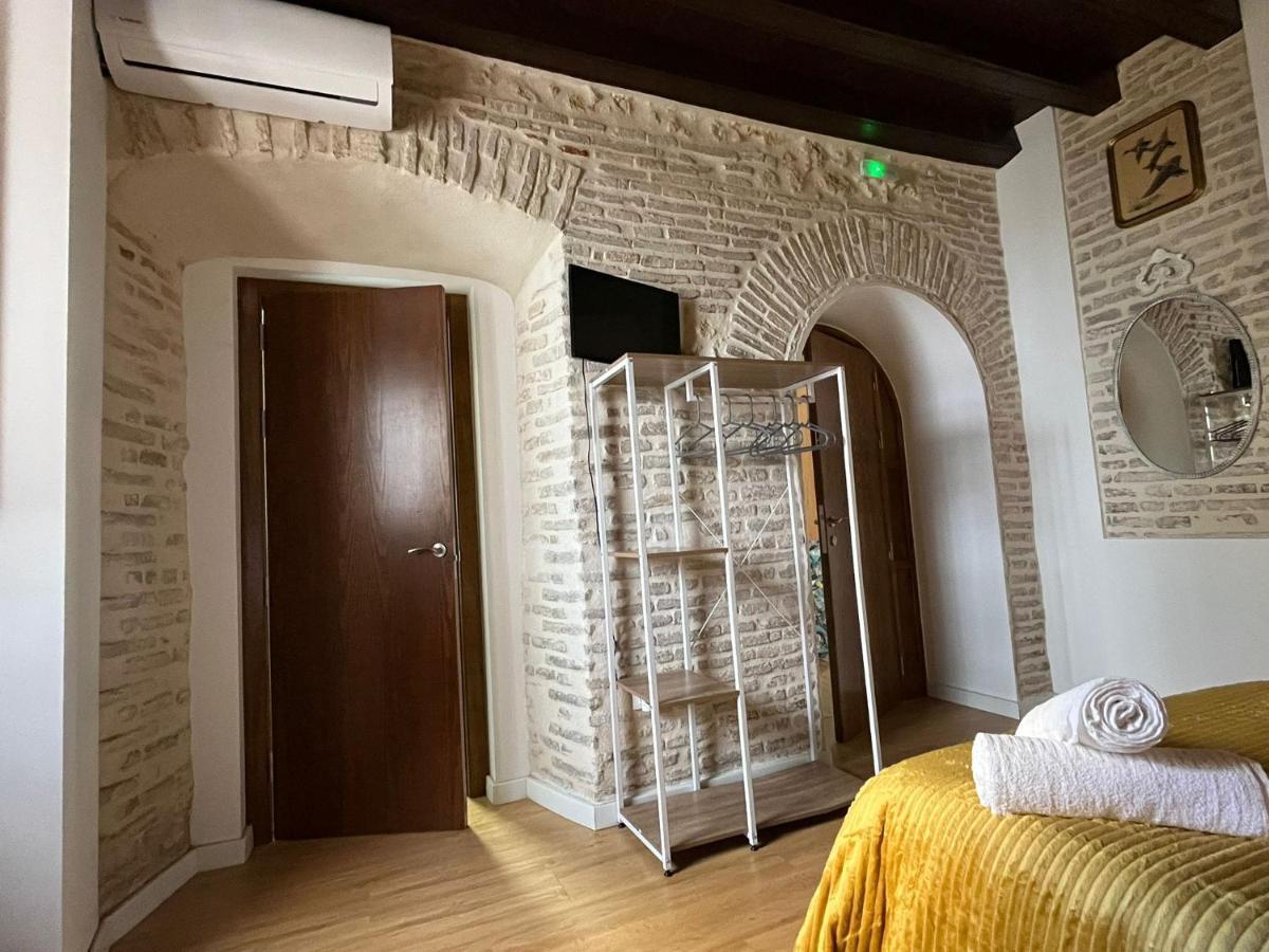 Clarisas Suites Carmona  Dış mekan fotoğraf
