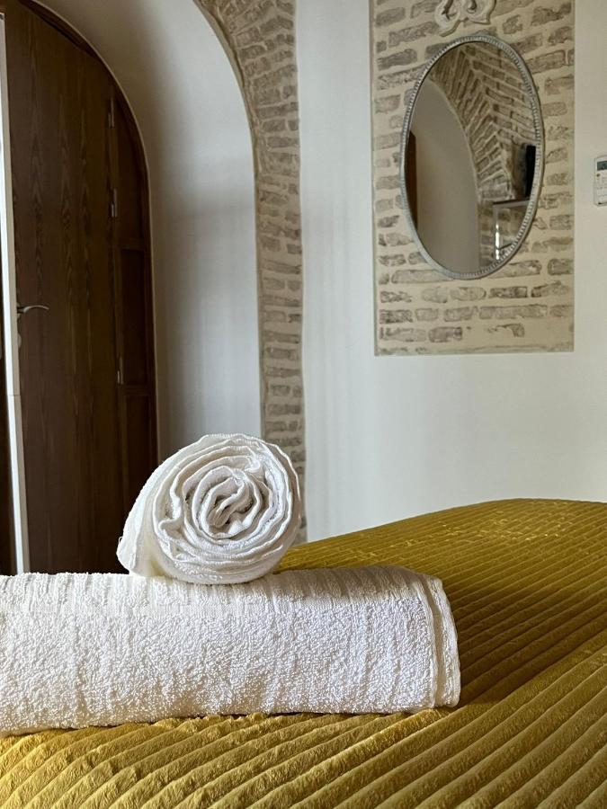 Clarisas Suites Carmona  Dış mekan fotoğraf